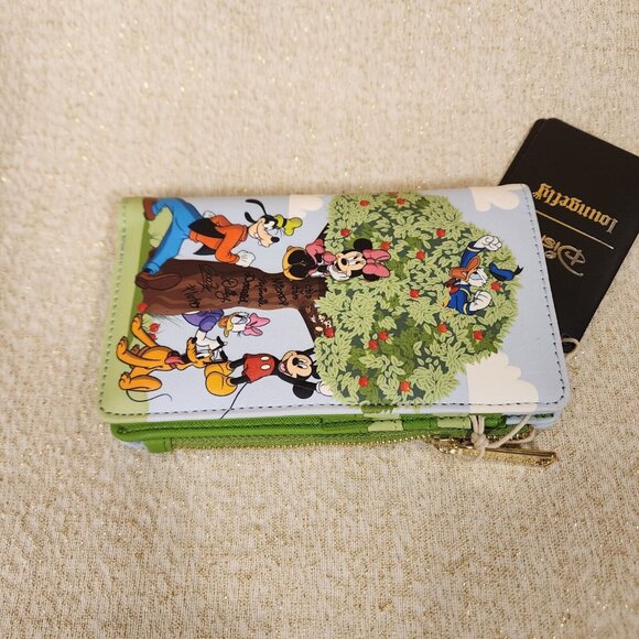 Loungefly Disney Mickey Mouse & Friends Apple Picking Tree Autumn Flap Wallet - Picture 9 of 12